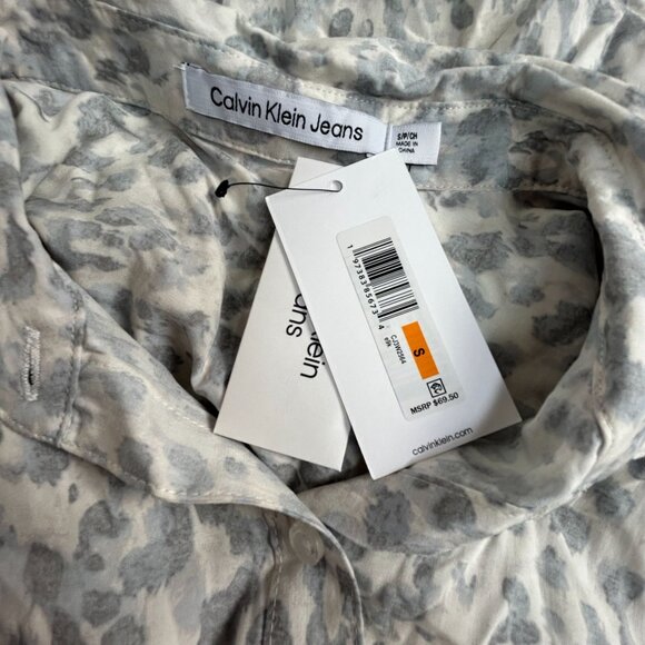 Calvin Klein Jeans Womens White & Gray Animal Print Button-Up Shirt Small New - Picture 3 of 7